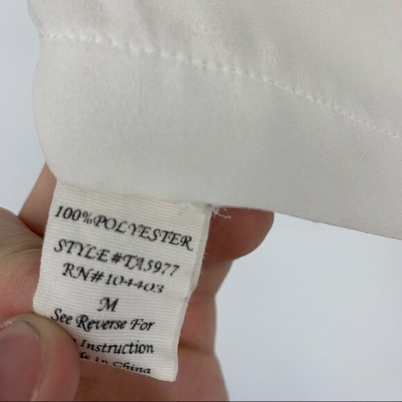 Mine sheer floral white crochet sunflower crop  top - Picture 6 of 12